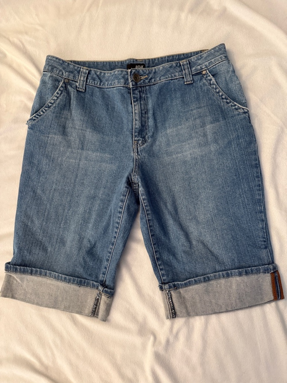 a.n.a Medium Denim Bermuda Shorts with Cuffed Hem plus size 16 beach cozy casual